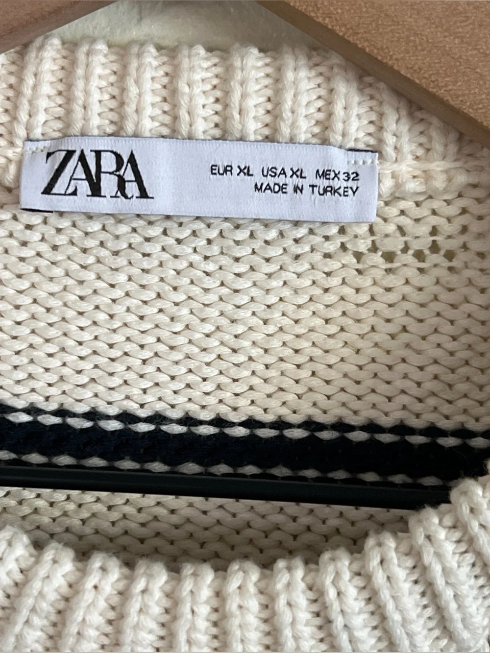 Zara Striped Knit Pulllover Crewneck sweater Jumper XL Black Cream Gold Button